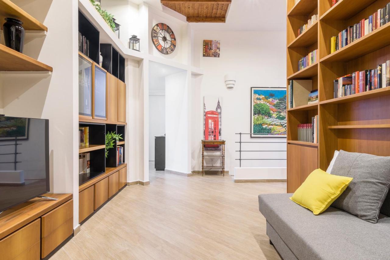 De 100 M² En Porta Vittoria, Con 2 Habitación * Milán